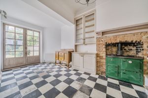 Kitchen family room shot 3- click for photo gallery